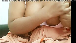 Naughty Indian bhabi flaunts her sexy boobs and tits 😏