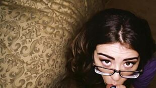 Stepsister uncovers stepbro's porn stash on computer - SisLust