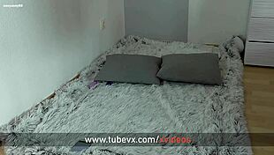 Visit-x dicke titten und feuchte fotze erwarten dich