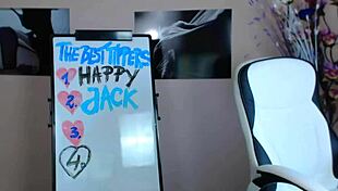 I's masturbatin' on cam, feelin' all tingly