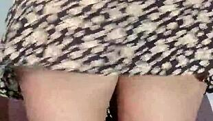 mix reggaeton 2 features teen dancing on webcam