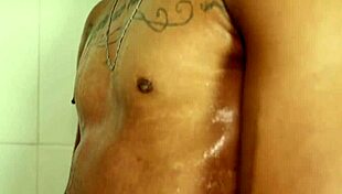 i'm bathing and sucking that big black cock while the little white guy watches