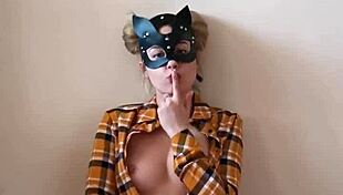 Young big ass slut masturbates wetly at home, squirting for you