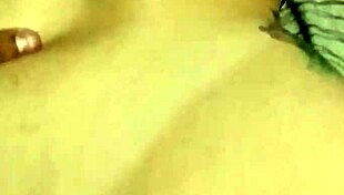 Njen muž nas je skoro uhvatio da se tajno jebemo