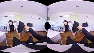 Virtual secretary performs office tasks in 3d simulation