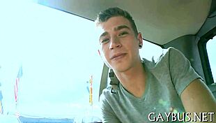 i love watchin gay oral service, it's so hot
