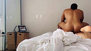 Ladron Gay Entra A Departamento A Robar Pero Se Distrae Con Rico Culo Pasivo Crespo