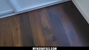 Stepbro Requests Pics From Stepsister - Myhornysis