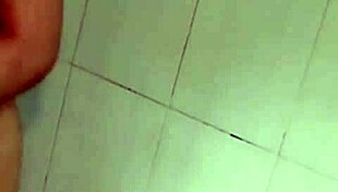 E Trang Nguyen Bigo Reveals During Bath