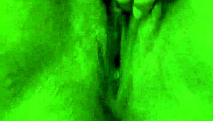 Evers and Anna in close-up bbw masturbation