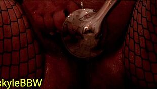 Is ItsKylieBBW The Slutty BBW Masturbating In Shower With Fishnets?