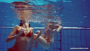 Marusia and Melisa’s underwater lesbian scene in the bathtub
