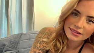 omg step sis quit playing with your pussy i only wanted to watch a movie 😳