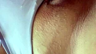 Meu amante adora chupar meus peitos mandei um video pra ati�ar