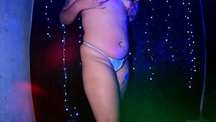 Beautiful Latina Rides Cowgirl, Licks Pussy In Bedroom