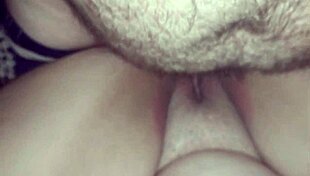 nem tirou o short pra me comer muito tesão 😈💦