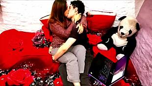 Hot Babe Enjoys Romantic Love Making Session