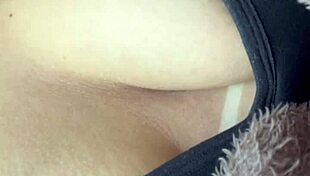 Meu amante adora chupar meus peitos mandei um video pra ati�ar