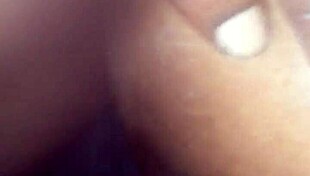 milf squirts in homemade anal scene