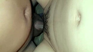 Pasangan Vietnam Beraksi Liar dengan Aksi Amatir Remaja 18+ Intens