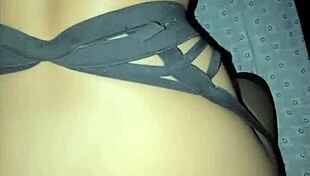 fui al cuarto obscuro y me cogi a varios y me dieron todo su semen en mi boca