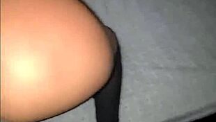 fui al cuarto obscuro y me cogi a varios y me dieron todo su semen en mi boca