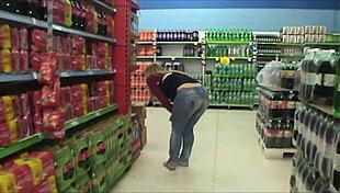 aprontando na rua habbibs e extra - debora gaucha