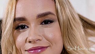 Khloe kingsley shares intimate blowjob with robby apples next door