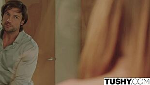 Tiny teen rides and gapes her ass 😈