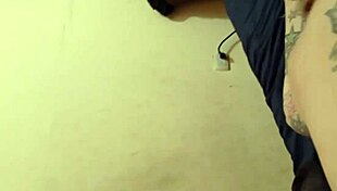 I ride my girlfriend's big ass