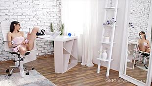 Slim babe spices up the boring lesson with blowjob!