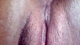 Want to fuck the tight ass of the hot Mineira girl?