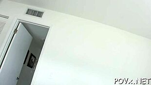 i'm lookin at free porn fotos, but it's j or somethin