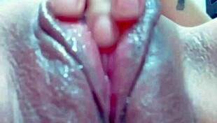 Fingering wet pussy and cumming hard - enjoy the dripping close-up!