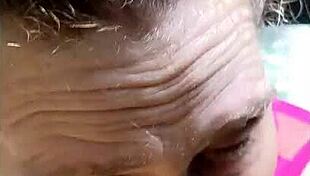 fl sw couple spitting cum in public car blowjob