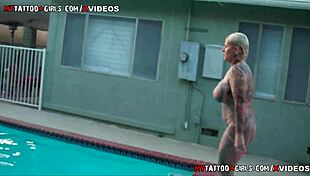 i'm chilling by the pool with blackwidow xxx