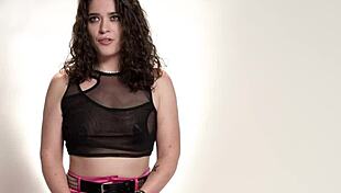 how i orgasm with my kinky pussy, says victoria voxxx