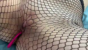 Ragazza Russa 18+ Usa Giocattoli per Masturbazione Intensa Solitaria