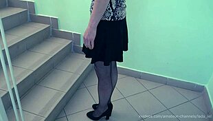 She didn't make it home, so I creampied her mouth right at the entrance.