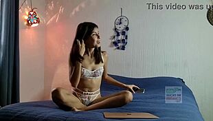 Karol Getting Ready To Fuck Tight Pussy