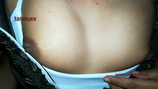 desi girlfriend fucking home sex with big cock?