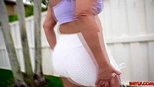 Peter Green Fingers Mellanie Monroe's Big Tits During Workout!