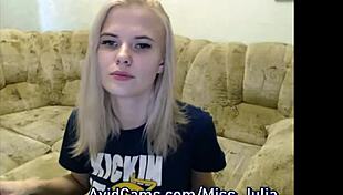 avidcams miss julia latvian teen chats online