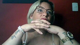 Dei Para O Tecnico Do Gas Com O Casal Vizinho