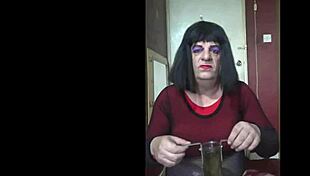 Çok Gerginim Ama Bu Biseksüel Travestinin Doldurulmasını İzlemek Delirtici