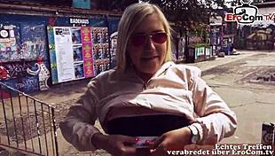 deutsche vollbusige blonde teen 18+agerin in einer öffentlichen bar beim sextreffen