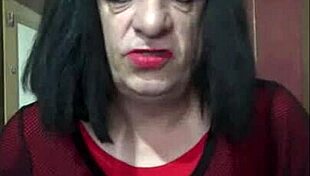 Çok Gerginim Ama Bu Biseksüel Travestinin Doldurulmasını İzlemek Delirtici