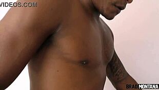 morena safada makes me cum hard on hotel bunk