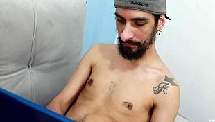 Sentando Nos 23 Centímetros De Piroca Do Meu Amigo