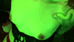 beautiful girlfriend sandraxo1 in bondage gives a special kiss